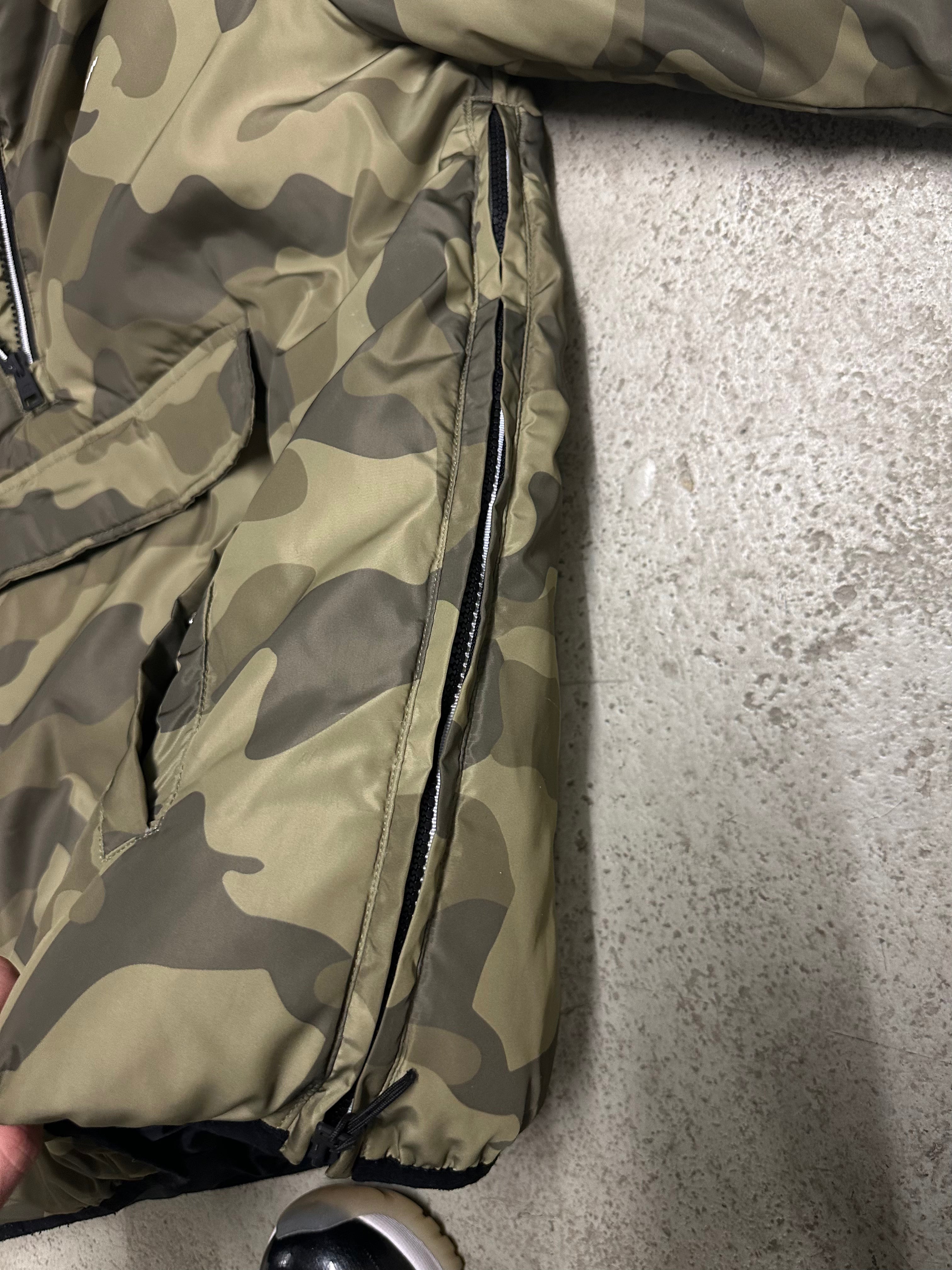 Champion Windbreaker (Camouflage Grün, Size L, Guter Zustand, Maße Vorhanden)