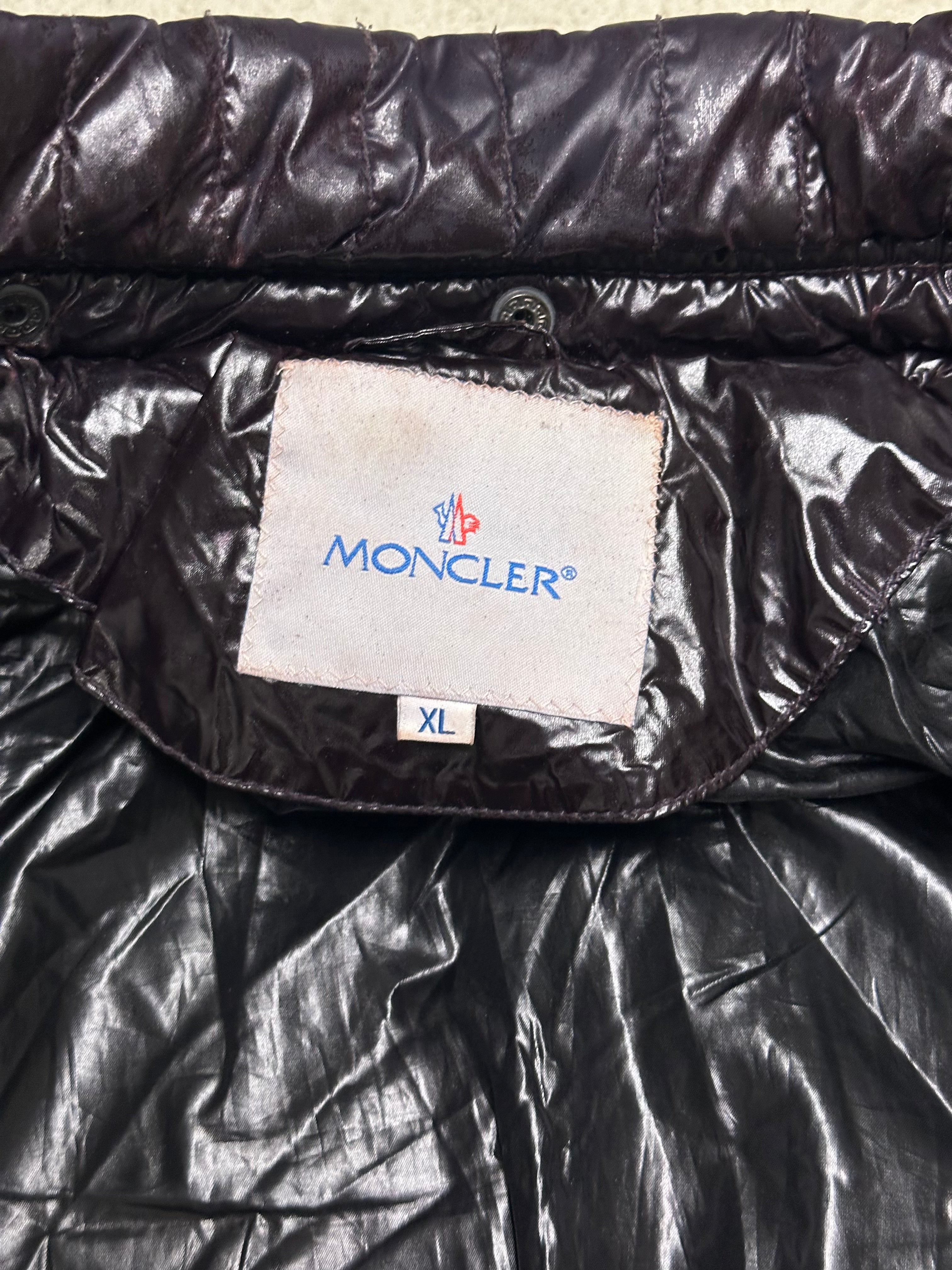 Moncler Leather Puffer Jacket (Dunkles Bordeauxrot,)
