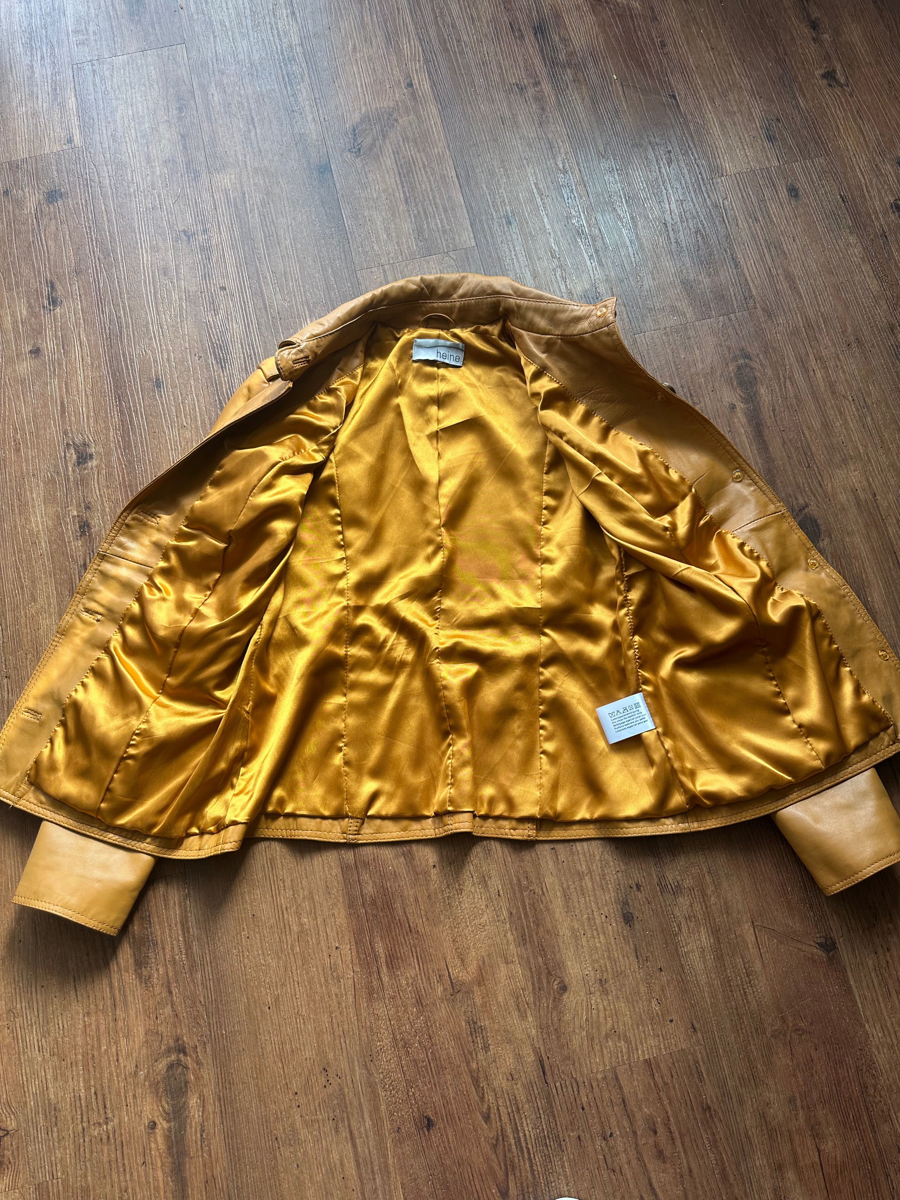 Vintage Heine Lederjacke (Vintage, Gelbsenf-Ton, Guter Zustand, Size S, Seltenes Fundstück)