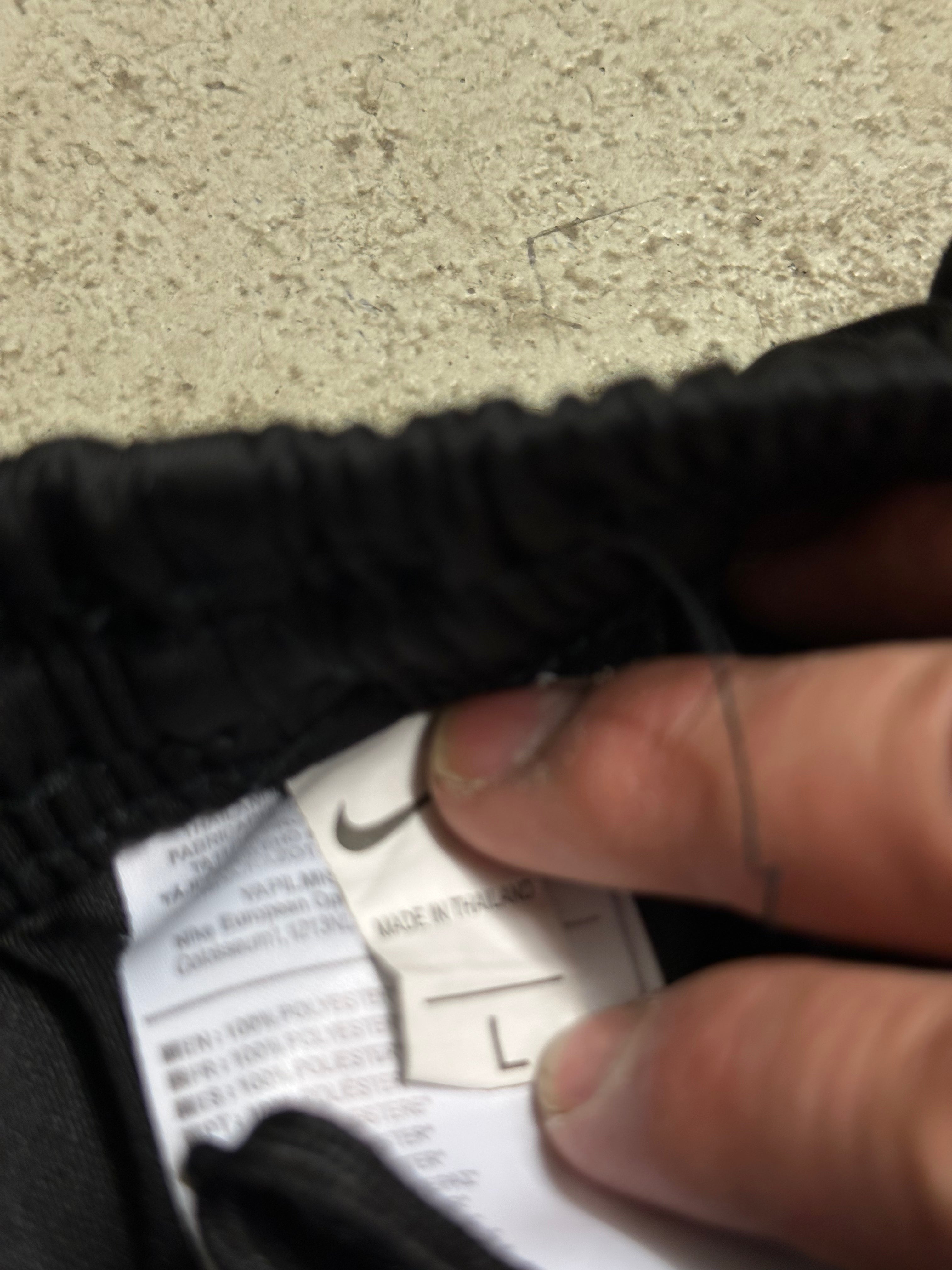 Nike Jogger Chelsea Schwarz Größe L Guter Zustand