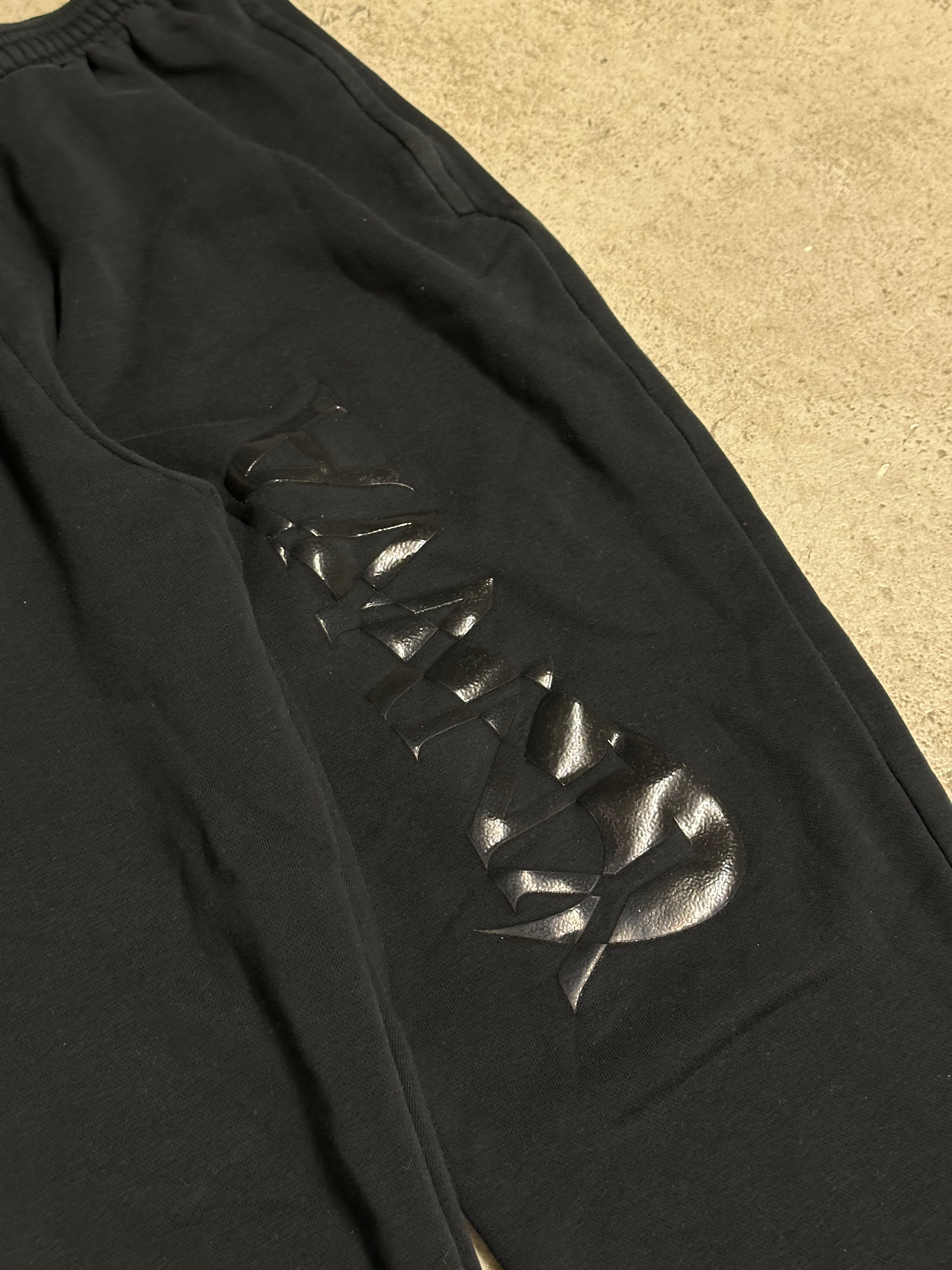 Nike Jogger YNWA Club Black Size L Guter Zustand Maße Vorhanden