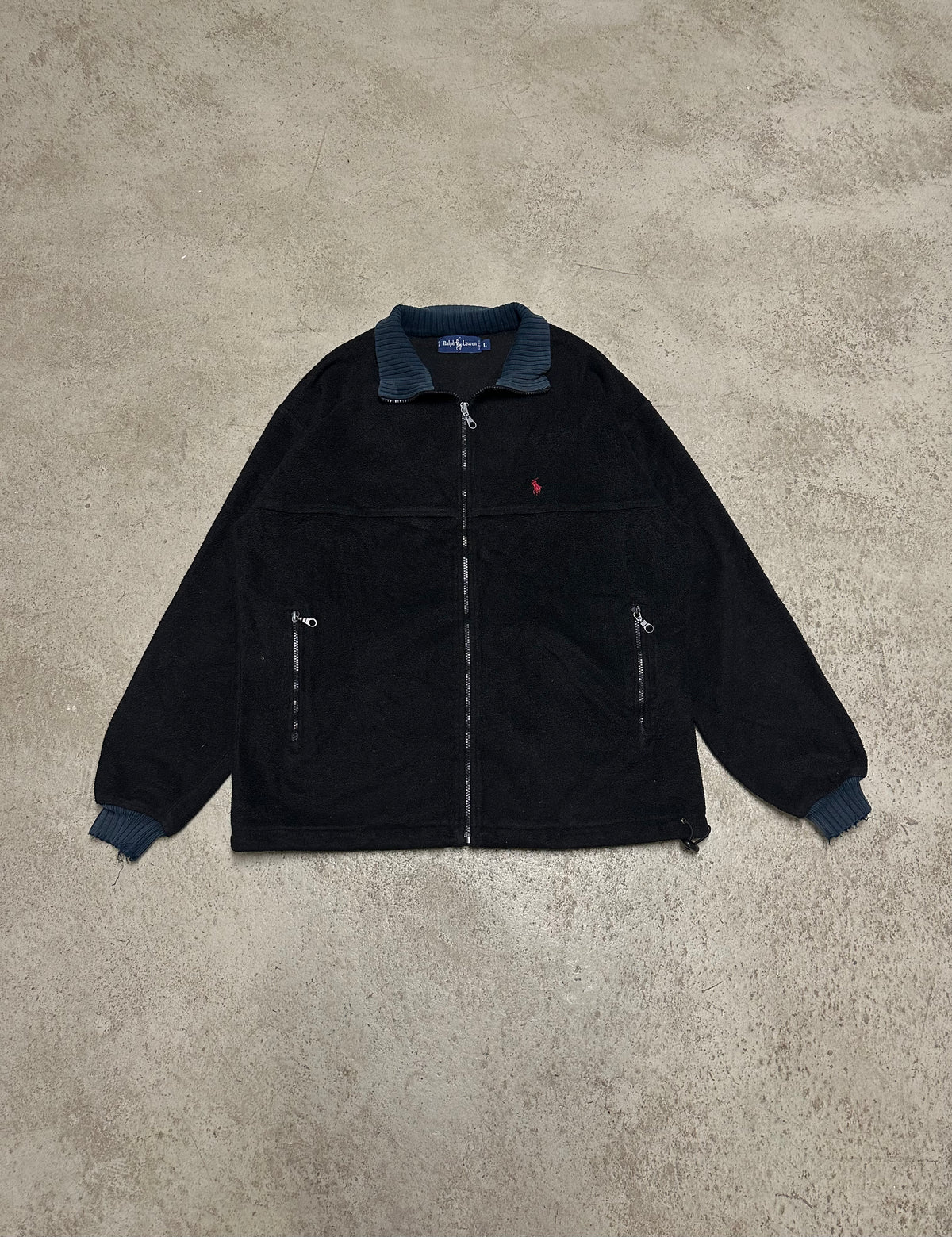 Vintage Ralph Lauren Fleecejacke Schwarz Große L
Klassiker mit Logo