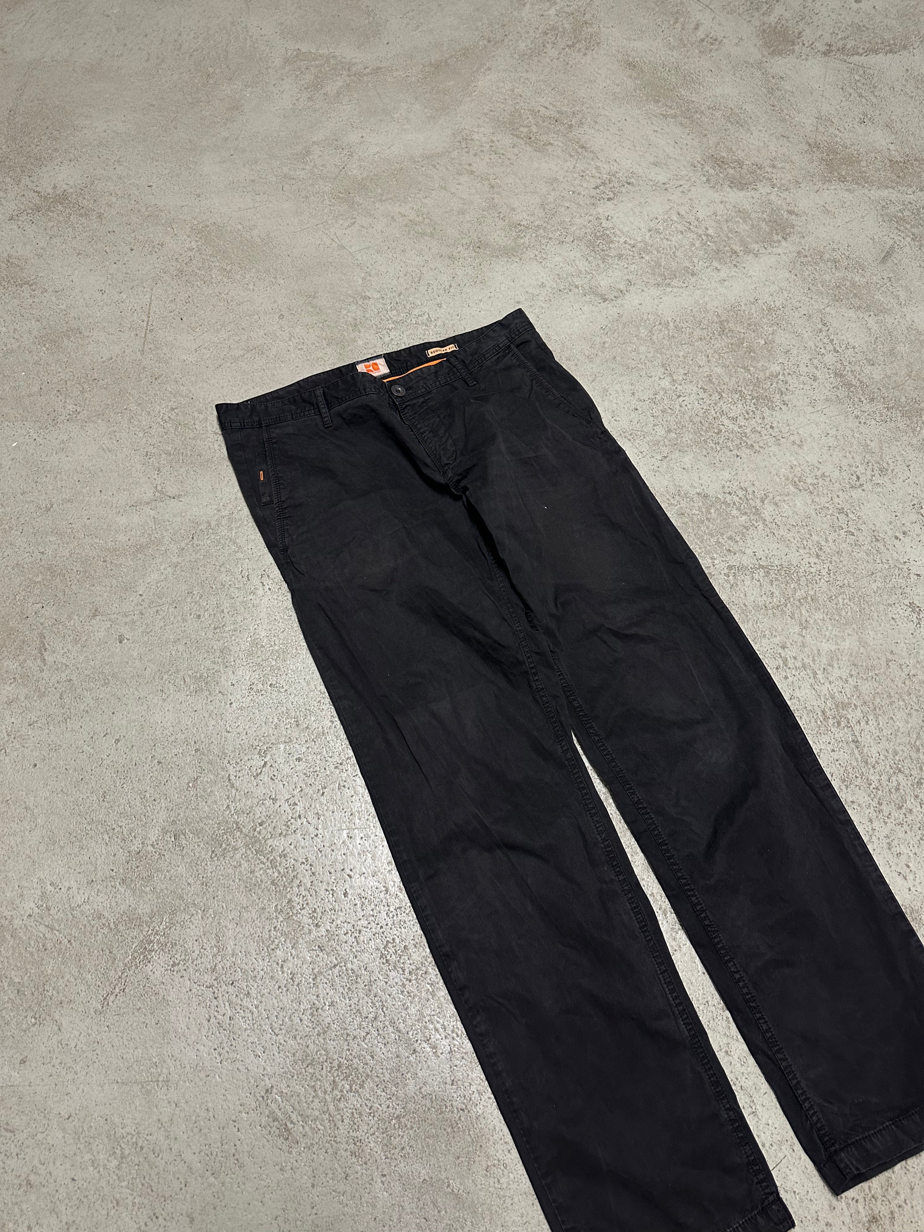 Hugo Boss Orange Straight Fit Jeans W36 L34 Schwarz Klassische Denim Hose mit Style