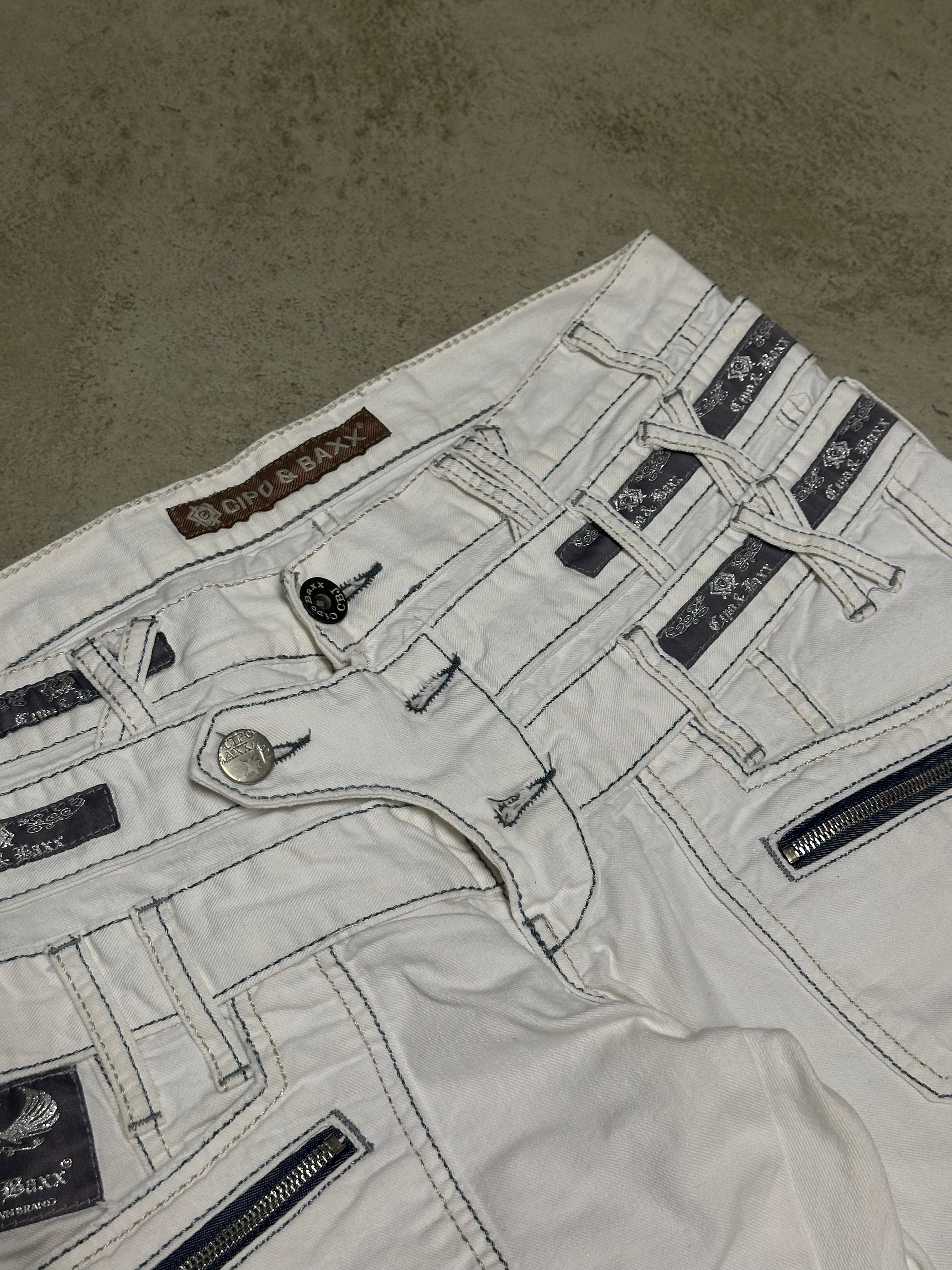 Vintage Cipo & Baxx Tripple Belt Patched Jeans – Weiß – W33 L32