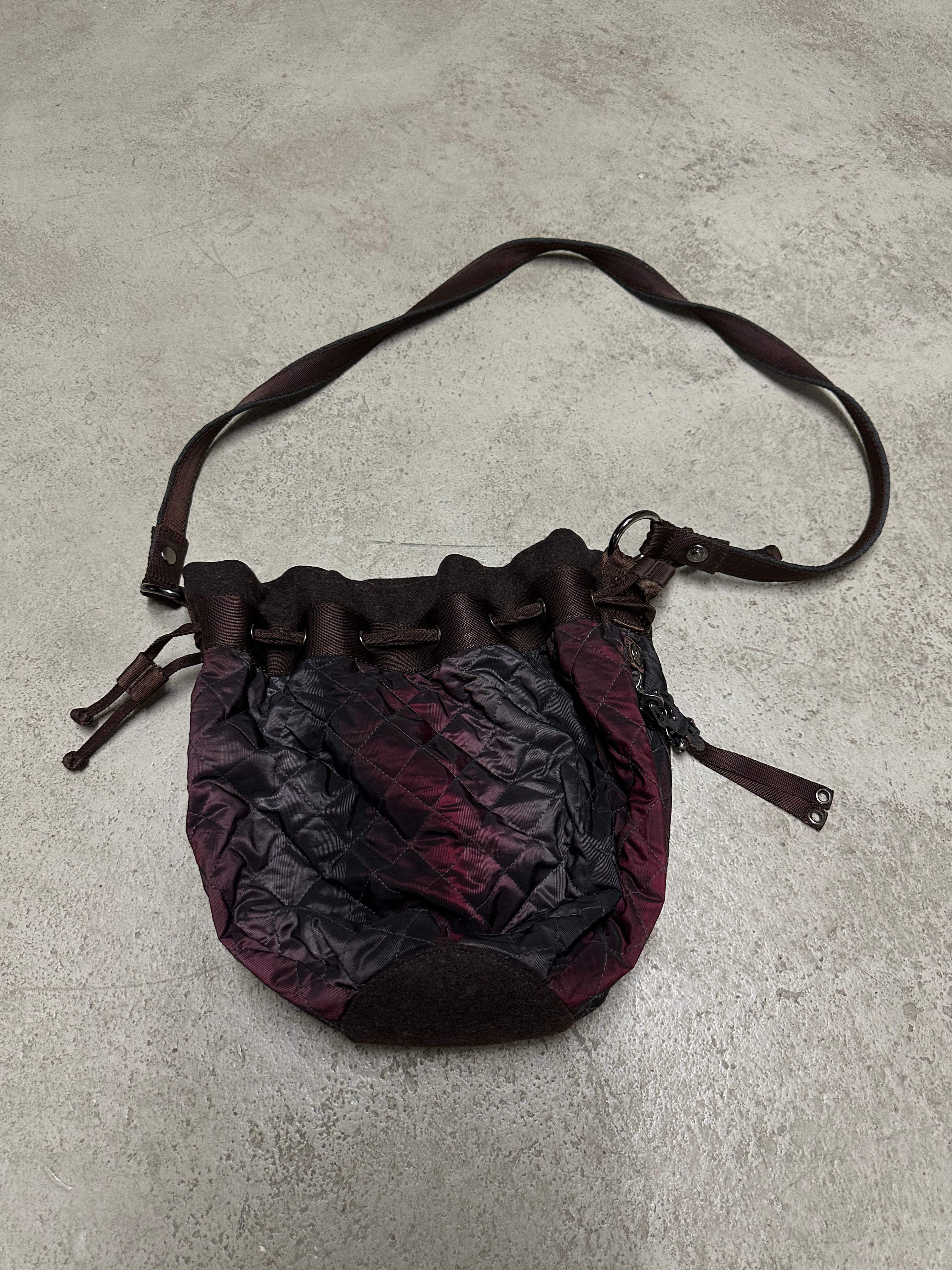 Vintage George Gina & Lucy Handtasche – Freshly Squeezed Kisses (Schwarz/Rot)