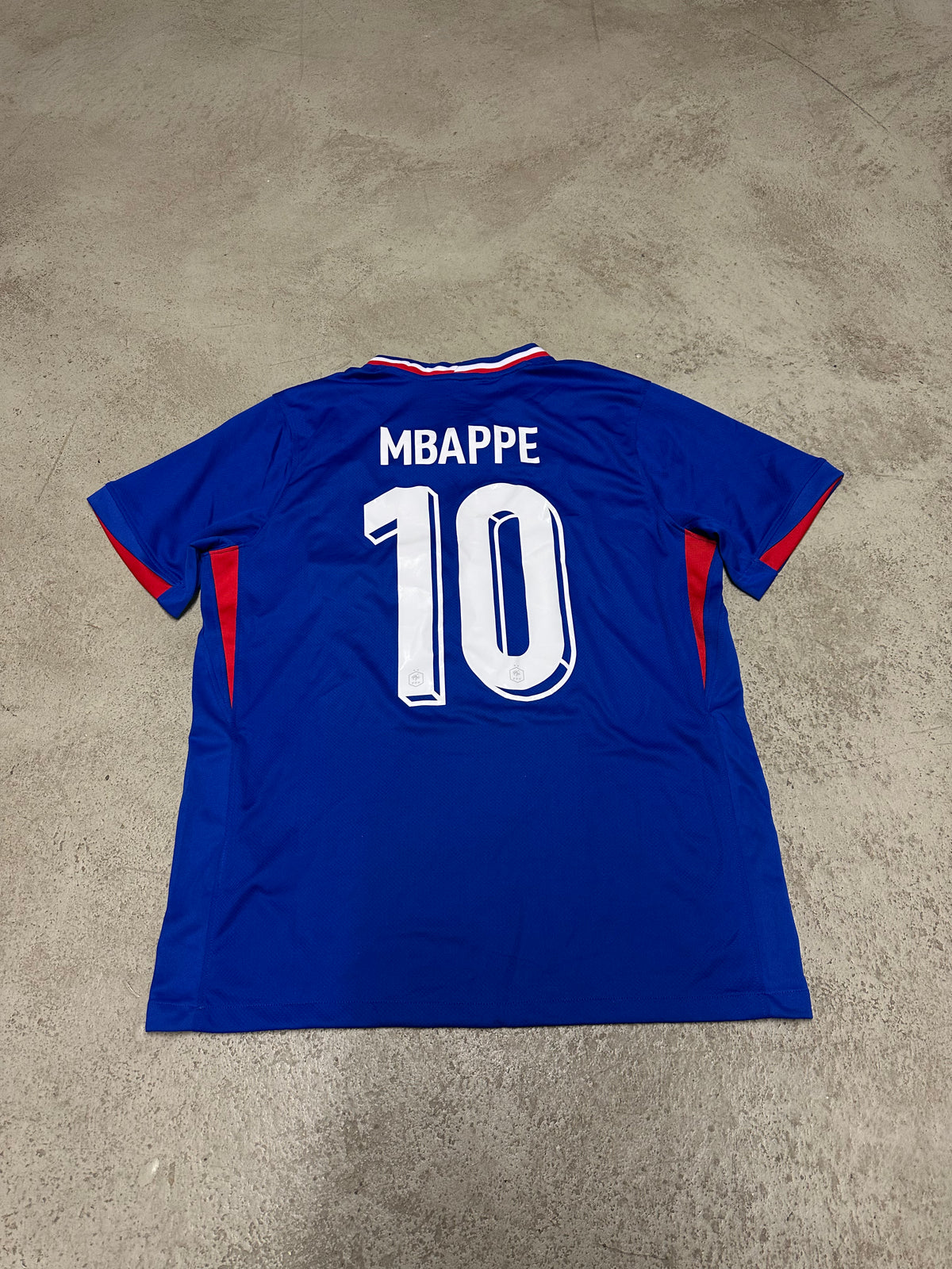 Kylian Mbappé Frankreich Trikot – Größe XL